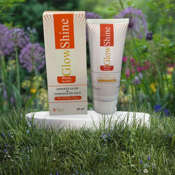 GLOW SHINE WHITENING FACEWASH