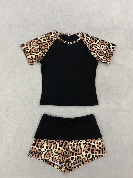 2026%20New%20American%20Retro%20Leopard%20Pattern%20Splicing%20Top%20and%20Shorts%20Set%20Y2K%20Punk%20Street%20Fashion%20Trend%20Personalized%20Casual%20Hot%20Girl%20-%20Image%206