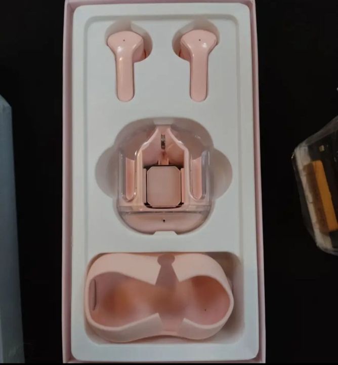 Air31%20Earbuds%20Wireless%20Earphones%20Transparent%20crystal%20frame%20Bluetooth%20headset%20Air%2031%20earbuds%20Digital%20Display%20powerbank%20for%20earbuds%20charging%20-%20Image%204