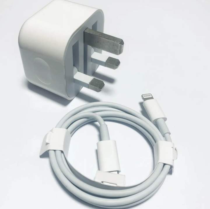 35W%20/%2025W%20Fast%20Charger%20USB-C%20to%20Lightning%20Cable%20%7C%20Genuine%20Three-Pin%20Power%20Adapter%20for%20i-Phone%20X%20to%2014%20Pro%20Max%20%7C%20Safe%20&%20Rapid%20Charging%20-%20Image%204