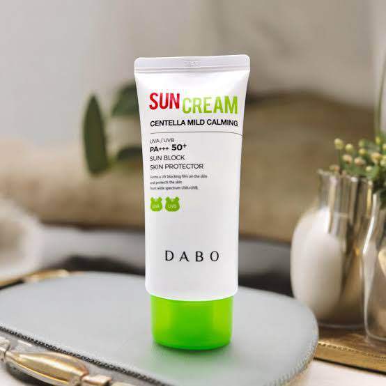 Dabo%20Centella%20Mild%20Calming%20Sun%20Block%20Skin%20Protector%20UVA/UVB%20PA+++%2050+%20(Korea)%20-%20Image%202