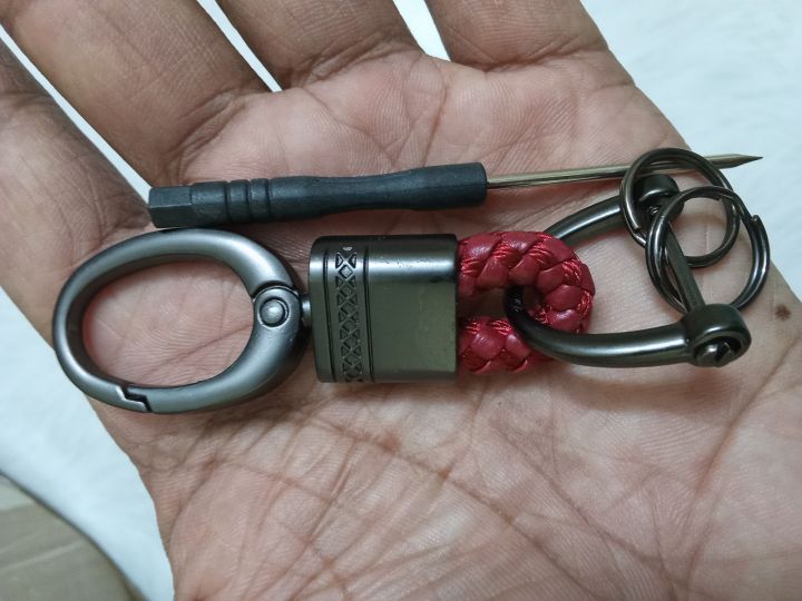 Metal%20Luxury%20Leather%20Lanyard%20Keychain%20Men%20Women%20Car%20Key%20Ring%20Holder%20Hand%20-%20Image%202