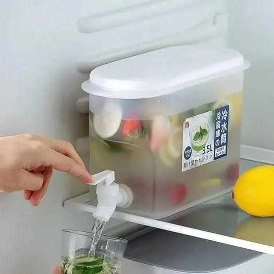 3.5L%20Slim%20Refrigerator%20Water%20Dispenser%20with%20Push%20Tap%20Faucet,%20Leakproof%20Food%20Grade%20Plastic%20Juice%20Container%20Jar,%20Large%20Capacity%20Cold%20Beverage%20Kettle%20for%20Fridge%20Storage,%20Ideal%20for%20Lemonade,%20Iced%20Tea%20and%20Infused%20Water%20-%20Image%203