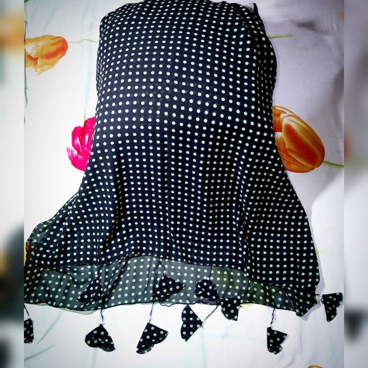 Fancy Crinkle Chiffon Printed Hijabs for Girls Chiffon Stoller with Heart Tassle