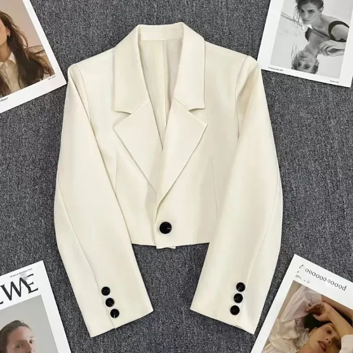 Black%20Cropped%20Blazers%20Woman%20Trend%202024%20New%20All-match%20Notched%20Collar%20Crop%20Jacket%20Women%20Korean%20Chic%20Single%20Button%20Suit%20Coat%20-%20Image%204