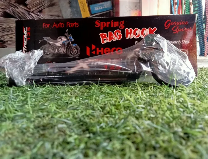 Hero%20Xtrem%20125%20CNC%20bag%20hok%20&%20CNC%20spring%20bag%20Hook%20black%20color%20-%20Image%203