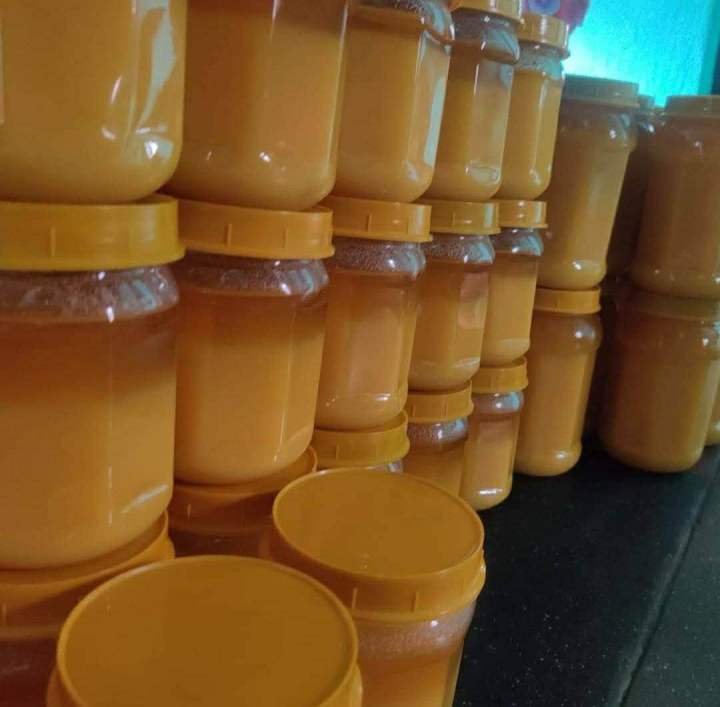 100%25%20Pure%20Yak%20Ghee%20-%20Image%204