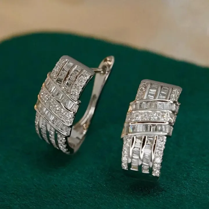 Huitan%20Modern%20Fashion%20Design%20Women's%20Hoop%20Earrings%20Luxury%20Cubic%20Zirconia%20Statement%20Female%20Earrings%20for%20Wedding%20Party%20Jewelry%20-%20Image%204
