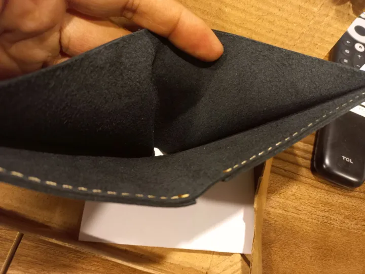 Lather%20wallet%20for%20men%20-%20Image%208