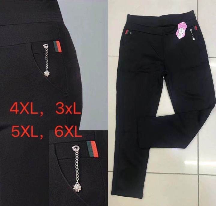 Black work pants, thick fabric, flexible, soft, smooth, comfortable to wear.