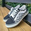 Pando Leo Star sneaker size 37-45. 