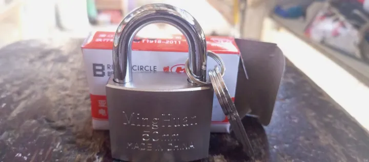 Ming%20Huan%20Right%20Circle%20Heavy%20Duty%20Steel%20Padlock%2020mm/25mm/32mm/38mm/50mm/63mm%20-%20High%20Security%20Door%20Lock/Bag%20Lock%20-%20Image%202