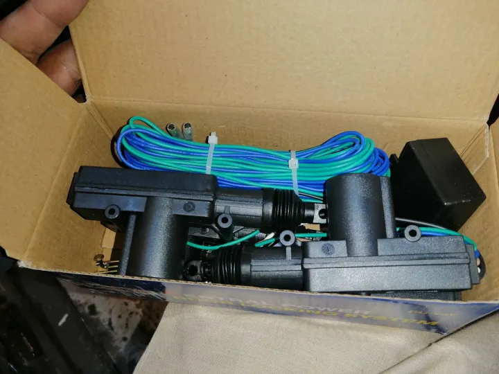 Car%20Door%20locking%20System%20-%20Image%202