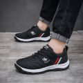 New style men's shoes lightweight fashion leather sneakers breathable casual shoes. 