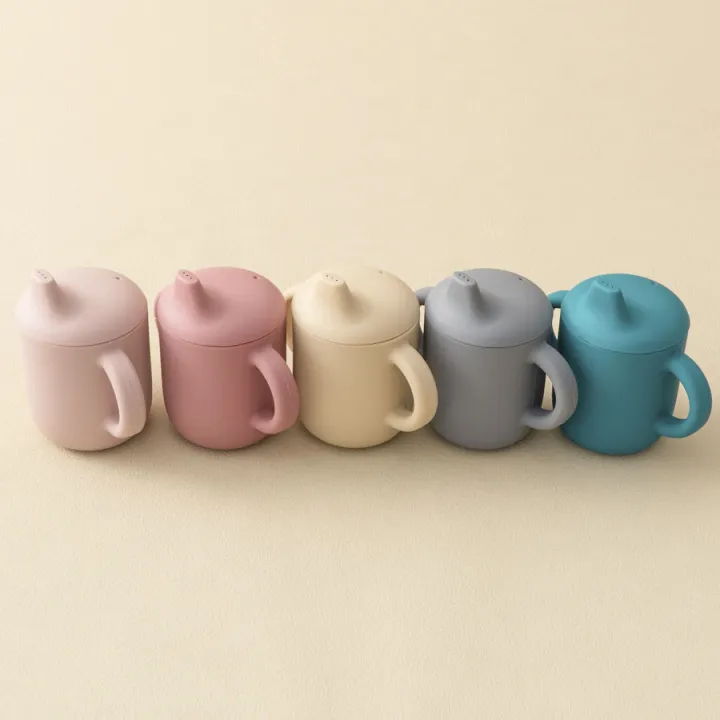 1PCS%20Baby%20Feeding%20Silicone%20Cups%20For%20Infants%20And%20Young%20Children%20Portable%20Learning%20Hand%20Shank%20Drinking%20Water%20Cups%20Baby%20Stuff%20-%20Image%207