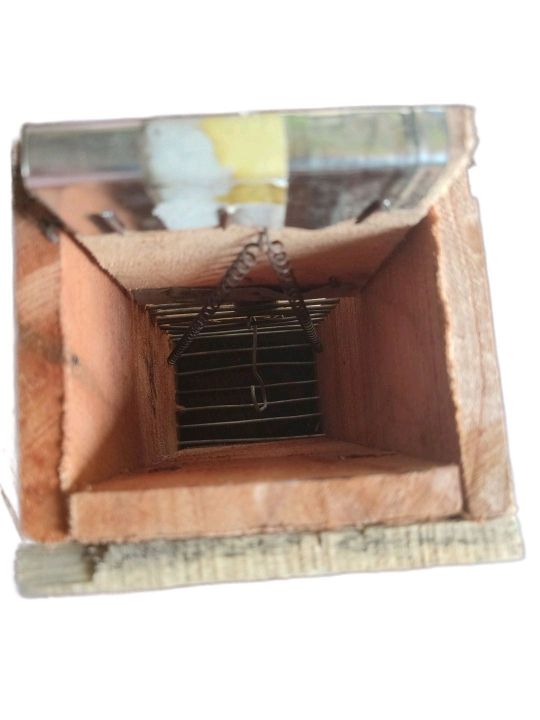 Wooden%20Mouse%20Trap%20For%20Traping%20The%20Mouse%20-%20Image%204