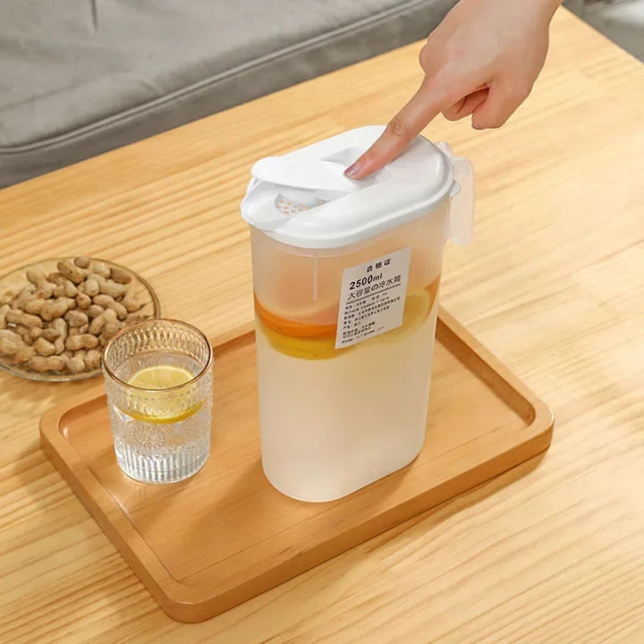 Large%20Capacity%20Cold%20Water%20Pitcher%20Cold%20Kettle%20Iced%20Beverage%20Dispenser%20Refrigerator%20%20Cold%20Juice%20Lemonade%20Drinks%20Storage%20Tank%20-%20Image%204