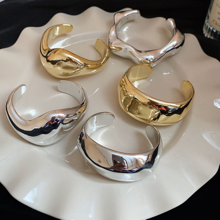 Irregular%20Geometric%20Twisted%20Open%20Bangles%20for%20Women%20European%20and%20American%20Personalized%20Bracelet%20Exaggerated%20Temperament%20Jewelry%20-%20Image%202