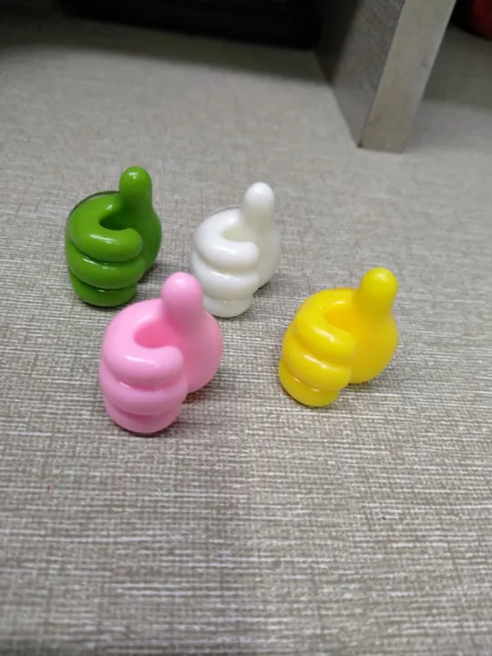 Thumb%20hook%20multi%20functional%20silicone%20clip%20holder%20Silicone%20Thumb%20Hooks%20Clip%20Cable%20Holder%20Multifunction%20Self%20Adhesive%20Thumb%20Cable%20Key%20Hook%20Wall%20Hangers%20Earphone%20Cable%20Organizer%20Holder%20Desktop%20Cord%20Wire%20Clips%20Keeper%20for%20Data%20Cable%20Earphone%20Belt%20hat%20Key%20Stor.%20-%20Image%206