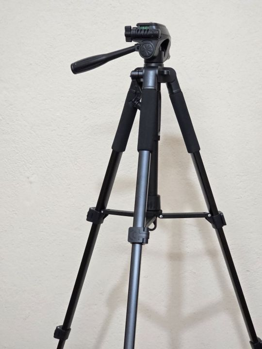 F-550%20Professional%20Travel%20DSLR%20Camera%20Smartphone%20Video%20Photography%20Heavy%20Duty%20120%20cm%20Tall%20Tripod%20-%20Image%203