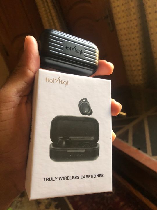 Original%20HolyHigh%20Earbuds%20-%20Image%203