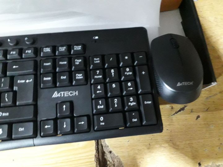 A4TECH%20wireless%20keyboard%20and%20mouse%20-%20Image%203