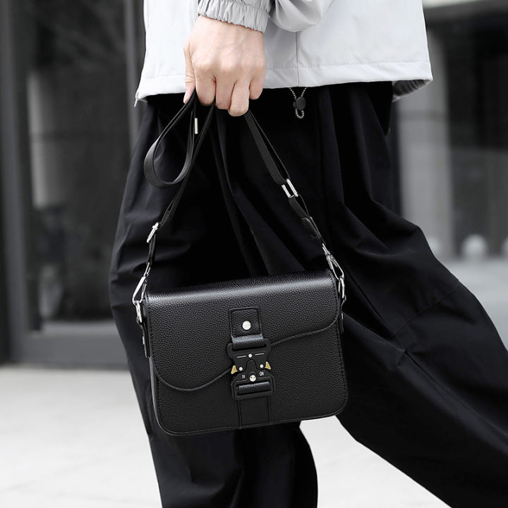 High-End%20Men's%20Stylish%20Crossbody%20Bag%20PU%20Leather%20Sling%20Bag%20Minimalist%20Business%20Shoulder%20Bag%20Perfect%20for%20Daily%20Commute%20Travel%20-%20Image%203
