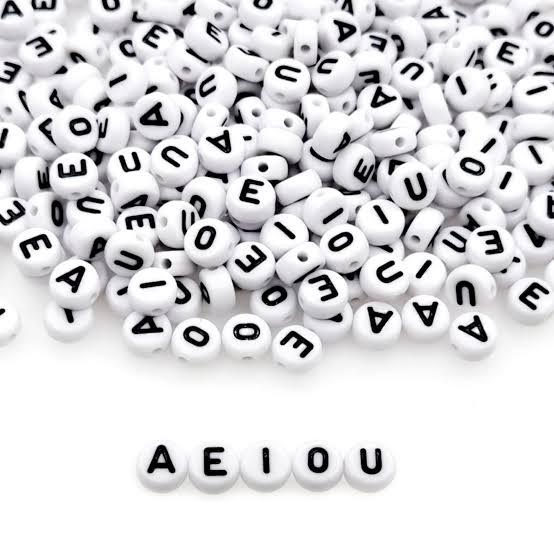 50/100/200%20pcs%20pack%20of%20English%20Alphabet%20Beads,7mm%20White%20and%20Mixed%20Color%20Acrylic%20Flat%20Round%20Spacer%20Beads%20English%20Alphabet%20Beads%20for%20Bracelets%20and%20For%20Jewelry%20Making%20DIY%20Handmade%20Accessories%20by%20Gift%20Jewels%20-%20Image%203