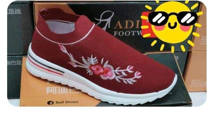 Womens%20Regular%20Use%20Fashionable%20Ladies%20and%20Girls%20Sneakers%20%7C%20Girls%20Sneakers%20-%20Image%202