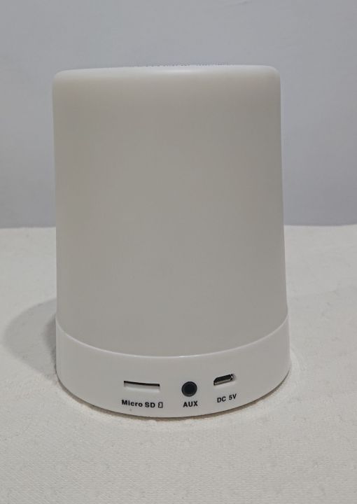 Bluetooth%20Speaker%205watt%20with%208%20Colourful%20Modes%20-%20Image%204