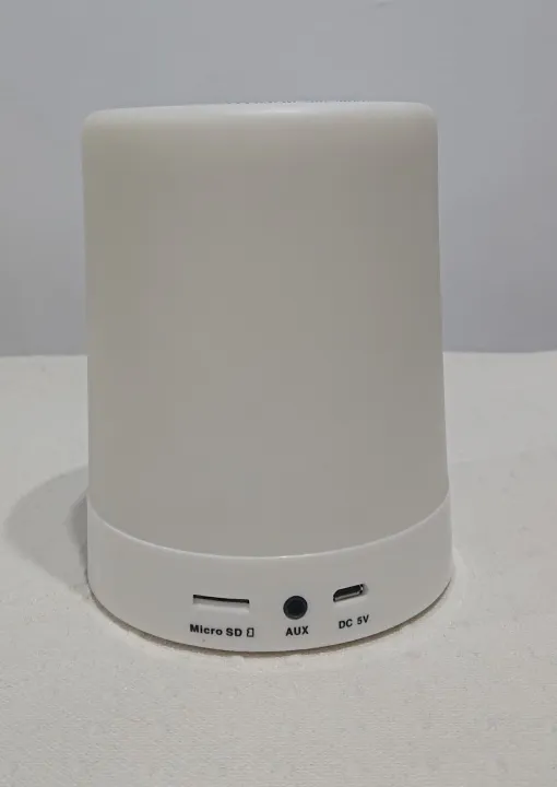 Bluetooth%20Speaker%205watt%20with%208%20Colourful%20Modes%20-%20Image%204