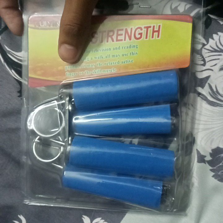Hand gripper