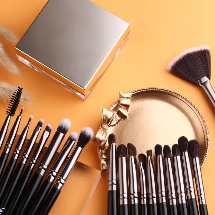 1/3pcs%20Professional%20Classic%20Natural%20Eye%20Makeup%20Brushes%20Set%20Eyeshadow%20Eyebrow%20Blending%20Smokey%20Black%20Beauty%20Make%20up%20Brushes%20-%20Image%203