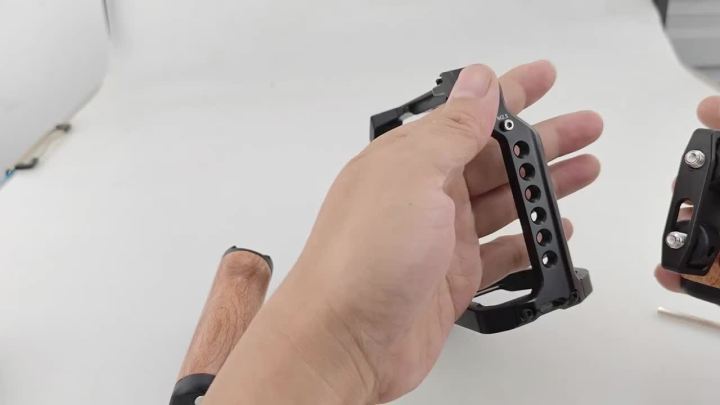 Universal Camera Cage Left /Right Side Handle For For Camera Cage Wooden Handle Grip Cold Shoe for Mic Video Light