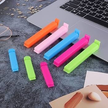 Pack%20of%205%20-%20Plastic%20Bags%20Snack%20Food%20Sealing%20Plastic%20Clips%20-%20Image%204