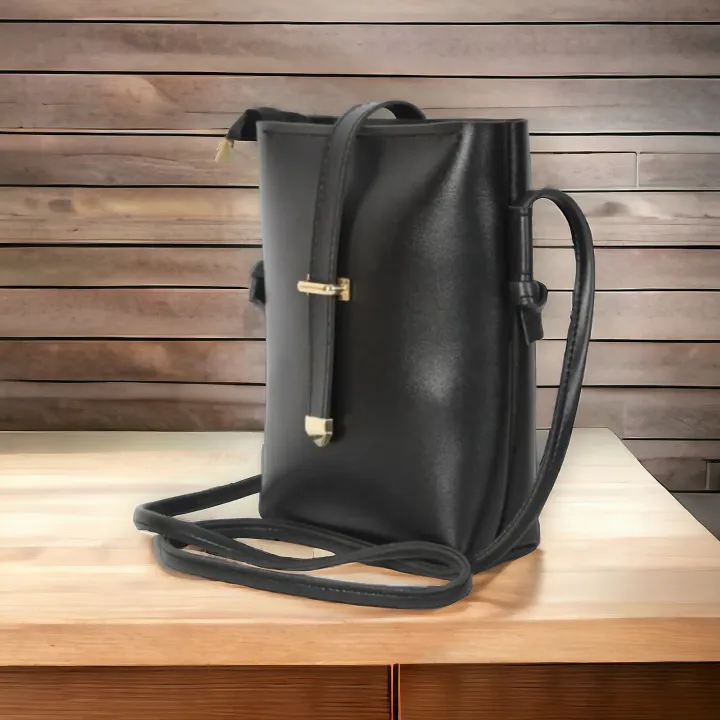 Low%20Price%20Stylish%20University%20Shoulder%20Bag%20for%20girls%20in%20Formal%20Design%20&%20Elegant%20Look%20with%20%20Long%20Strap,%20Makeup%20&%20Accessory%20Organizer%20Premium%20Quality%20Uni%20Bags%20For%20Students%20Available%20In%20%20Different%20Colors%20-%20Image%204