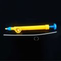 Gardening spray bottle sprays interface hand water pressure is too easy. 