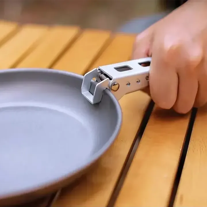 Anti-Scalding%20Alloy%20Pot%20Clip%20Bowl%20Gripper%20for%20Kitchen%20And%20Home%20Use%20Hot%20Food%20Clamp%20Dish%20Pan%20Gripper%20Kitchen%20Accessory%20-%20Image%202