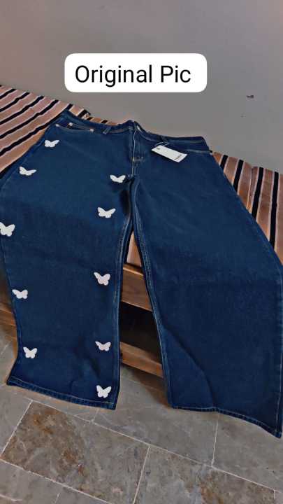 Women%E2%80%99s%20Blue%20Butterfly%20Wide-Leg%20Denim%20Jeans%20Printed%20and%20Export%20Quality%20-%20Image%204