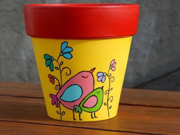Mud%20Pot%20Art%20for%20plants%20-%20Image%202