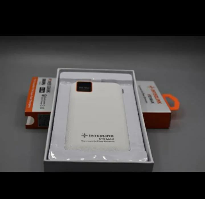 interlink%20Orignal%2010000mah%20PD%20max/%202%20USB%20ports%20Fast%20power%20bank%20-%20Image%202