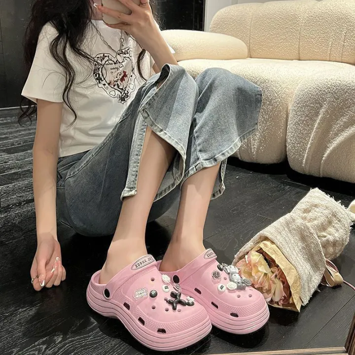 Lhfriday%20new%20arrival%20new%20design%20cross%20shoes%20with%203%20different%20colors%20available%20for%20free%E2%80%BC%EF%B8%8F%20Cool%20shoes,%20add%20tricks%20to%20cool%20shoes%20like%20this,%20no%20more?%F0%9F%A7%8A%20-%20Image%207