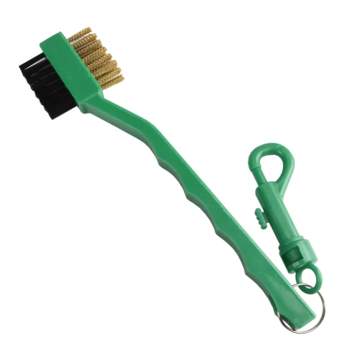 Double-Sided%20Golf%20Cleaning%20Brush%20-%20Portable%20Lightweight%20Two-Head%20Club%20Cleaner%20with%20Hook%20for%20Golfers%20-%20Image%204