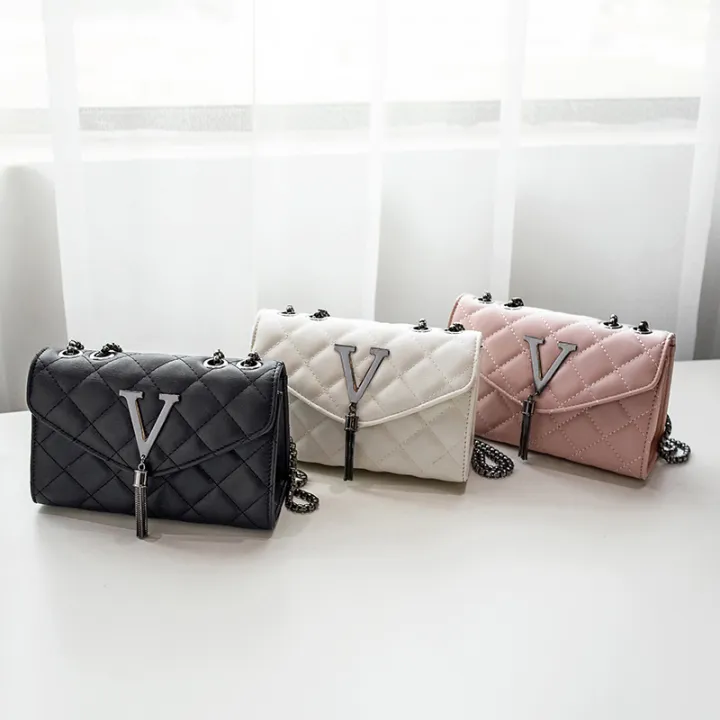 Black%20Luxury%20Handbags%20And%20Purse%20Women%20PU%20Leather%20Messenger%20Shoulder%20Bag%20Plaid%20Female%20Crossbody%20Bag%20Tassel%20Quilted%20%20Brand%20-%20Image%204