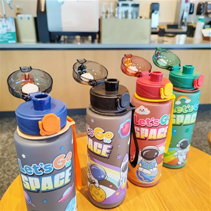 700ml%20Cosmic%20Astronaut%20Themed%20Insulated%20Water%20Bottle%20Leakproof%20Flip%20Lid%20Carrying%20Strap%20Portable%20Adorable%20Activities%20Cup%20BPA-Free%20-%20Image%205