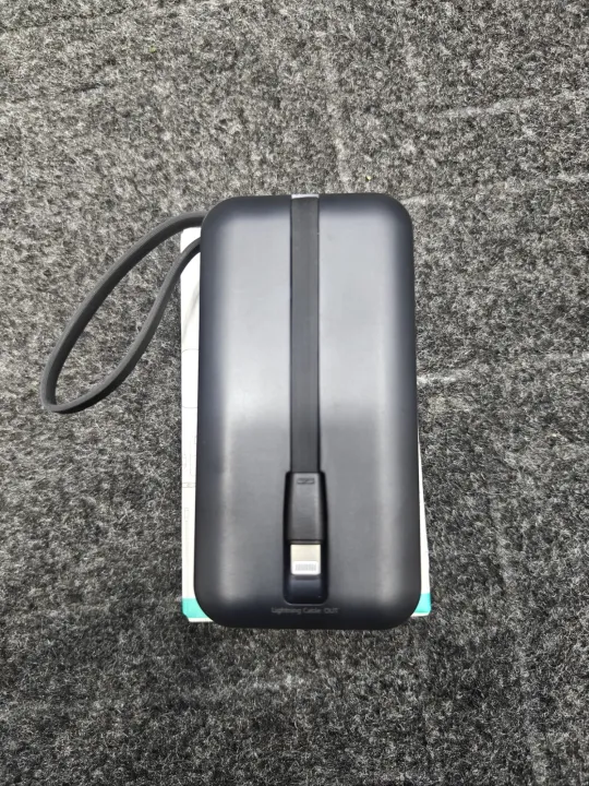 MOKiN%2010000mAh%2030W%20Fast%20Charging%20Power%20Bank%20%7C%20Built-in%20USB-C%20&%20Lightning%20Cables%20%7C%20PD%2030W%20USB-C%20%7C%20QC%2022.5W%20USB-A%20%7C%20Digital%20Display%20%7C%20Compact%20Portable%20Power%20Bank%20-%20Image%204