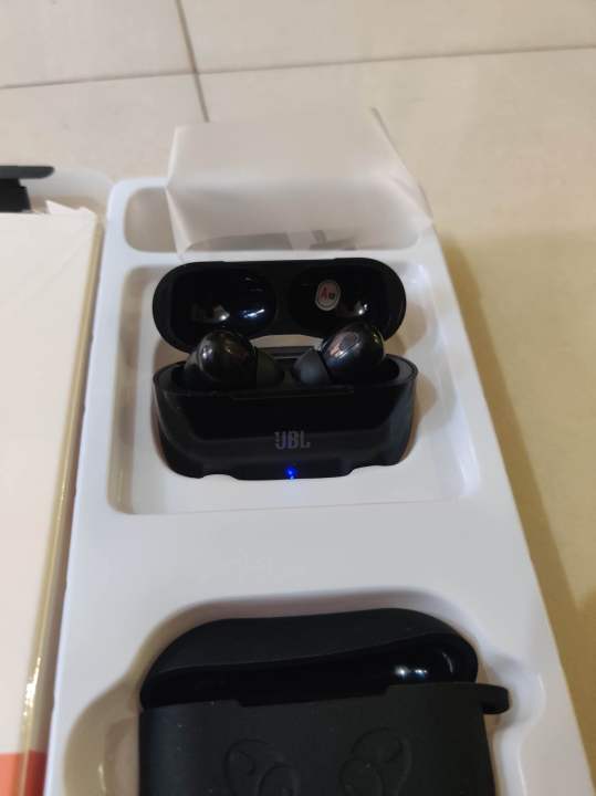 JBL%20Air%20R03%20Wireless%20Bluetooth%20AirPods%20Pro%20With%20Free%20Slicone%20Case%20With%20Key%20Tag%20(A%20Grade%20High%20Copy)%20-%20Image%207