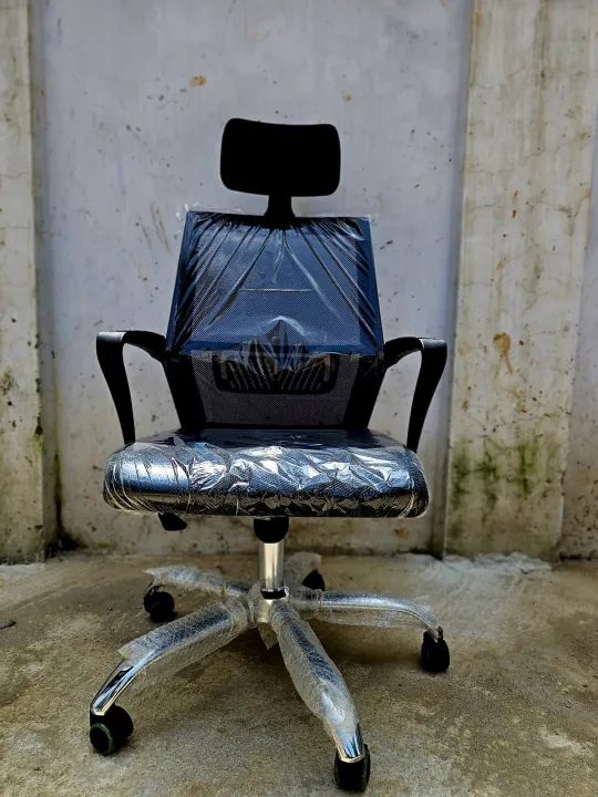 Fn-%20MC%2038%20full%20black%20smart%20office%20chair%20-%20Image%204