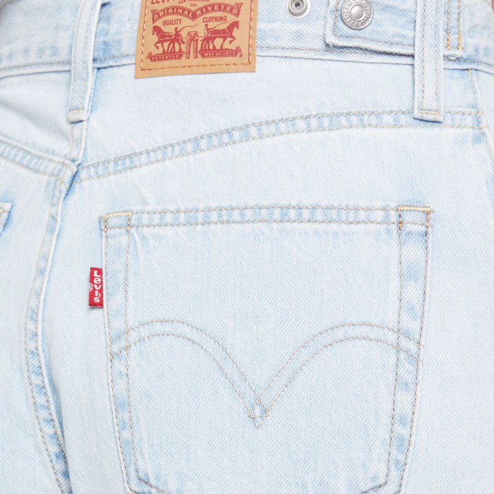 Levi's%C2%AE%20Women's%20Cinch%20Baggy%20Jeans%20-%20Image%203
