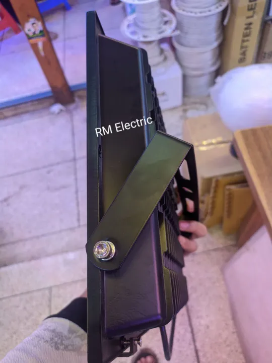 Flood%20led%20100%20watt%20powerfull%20led%20light%20for%20outdoor%20Led%20Flood%20Light%20100watt%20Factory%20Outdoor%20lighting%20parking%20light%20Road%20light%20energy%20saving%20lamp%20Apartment%20Light%20Industrial%20Light%20100watt%20halogen%20led%20SMD%20-%20Image%205